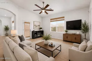 2021 E Indigo Dr, Chandler, AZ 85286 - Photo 7