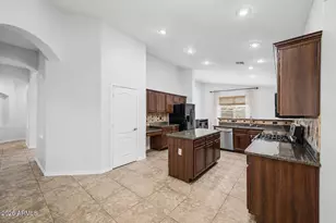 2021 E Indigo Dr, Chandler, AZ 85286 - Photo 11