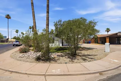 612 W Farmdale Avenue, Mesa, AZ 85210 - Photo 35