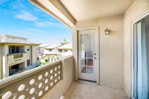 1880 E Morten Ave, Phoenix, AZ 85020 - Photo 23