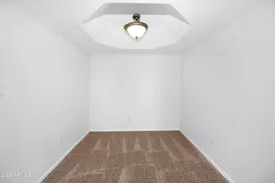 1880 E Morten Ave, Phoenix, AZ 85020 - Photo 11
