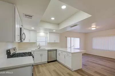 206 W Sunland Avenue, Phoenix, AZ 85041 - Photo 5