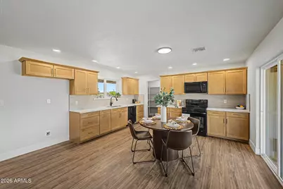 266 W Jasmine Street, Mesa, AZ 85201 - Photo 1