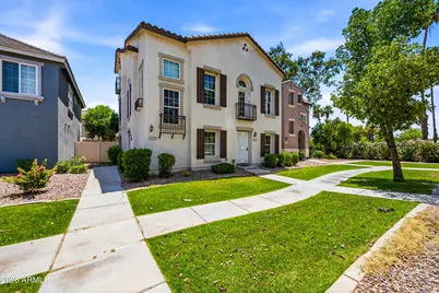 5724 S 21st Place, Phoenix, AZ 85040 - Photo 3