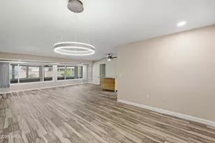 13837 N 103rd Ave, Sun City, AZ 85351 - Photo 7