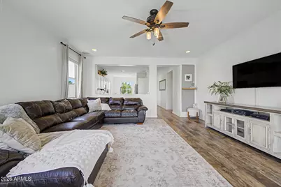 256 S 192nd Drive, Buckeye, AZ 85326 - Photo 5