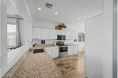 256 S 192nd Drive, Buckeye, AZ 85326 - Photo 7