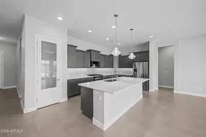 19013 W San Miguel Avenue, Litchfield Park, AZ 85340 - Photo 5