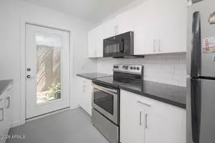 4401 N 21st St, Phoenix, AZ 85016 - Photo 11