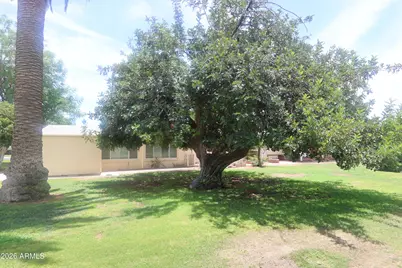10222 W Snead Circle S, Sun City, AZ 85351 - Photo 9