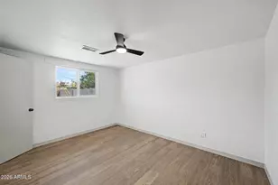 6414 W Mitchell Dr, Phoenix, AZ 85033 - Photo 17