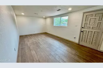 6414 W Mitchell Drive, Phoenix, AZ 85033 - Photo 5