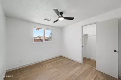 6414 W Mitchell Drive, Phoenix, AZ 85033 - Photo 15