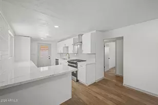 6414 W Mitchell Dr, Phoenix, AZ 85033 - Photo 15