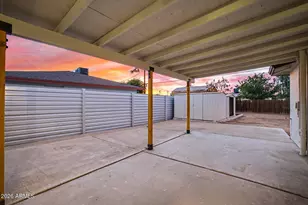 6414 W Mitchell Dr, Phoenix, AZ 85033 - Photo 25