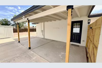 6414 W Mitchell Drive, Phoenix, AZ 85033 - Photo 17