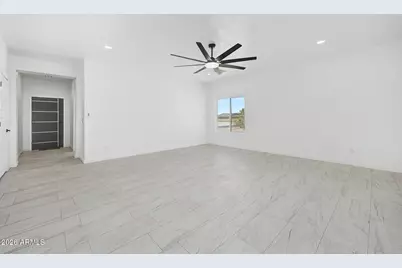 10094 W Mission Drive, Arizona City, AZ 85123 - Photo 5