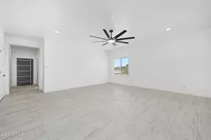 10094 W Mission Dr, Arizona City, AZ 85123 - Photo 5