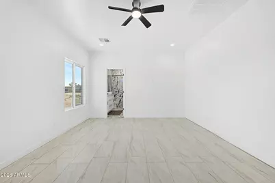 10094 W Mission Drive, Arizona City, AZ 85123 - Photo 13