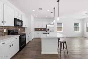 12214 W Briles Road W, Peoria, AZ 85383 - Photo 3