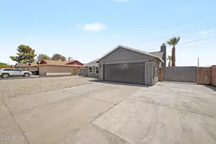 8915 W Las Palmaritas Dr, Peoria, AZ 85345 - Photo 3