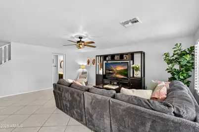 704 W La Pryor Lane, Gilbert, AZ 85233 - Photo 9