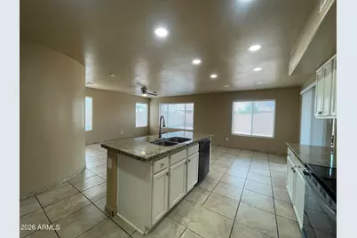 1466 E Holiday Drive, Casa Grande, AZ 85122 - Photo 7