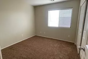 1466 E Holiday Dr, Casa Grande, AZ 85122 - Photo 13