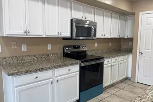1466 E Holiday Dr, Casa Grande, AZ 85122 - Photo 5