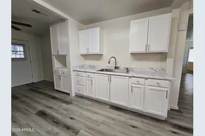 3024 N 37th Drive, Phoenix, AZ 85019 - Photo 7