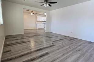 3024 N 37th Dr, Phoenix, AZ 85019 - Photo 3