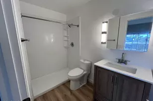 1017 E Maryland Ave, Phoenix, AZ 85014 - Photo 9