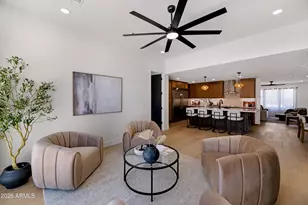8331 E Malcomb Dr, Scottsdale, AZ 85250 - Photo 13