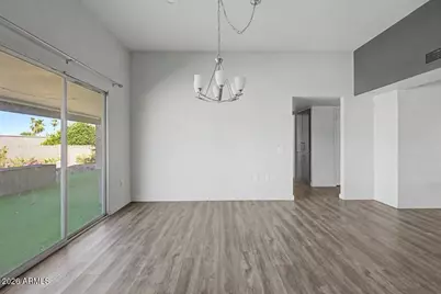 10706 W Pinion Lane, Sun City, AZ 85373 - Photo 13