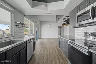 10706 W Pinion Ln, Sun City, AZ 85373 - Photo 15