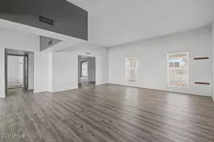 10706 W Pinion Ln, Sun City, AZ 85373 - Photo 7