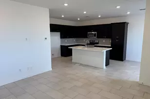 2265 S Falcon Dr, Gilbert, AZ 85295 - Photo 5