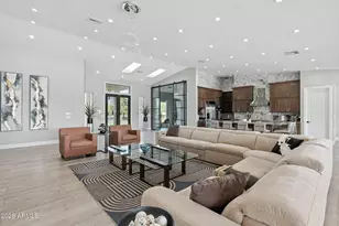 8701 E Sutton Dr, Scottsdale, AZ 85260 - Photo 13
