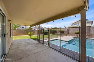 3906 E Kimberly Way, Phoenix, AZ 85050 - Photo 13