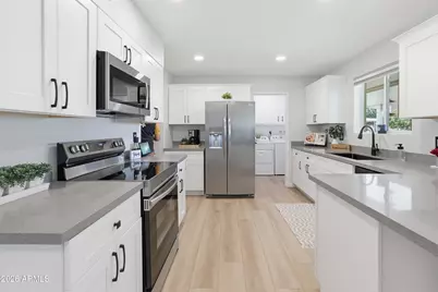 10612 W El Capitan Circle, Sun City, AZ 85351 - Photo 19