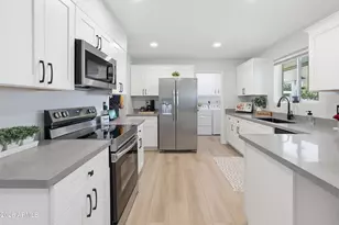 10612 W El Capitan Cir, Sun City, AZ 85351 - Photo 19
