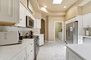 7955 E Chaparral Rd, Scottsdale, AZ 85250 - Photo 21