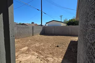 6917 W Highland Ave, Phoenix, AZ 85033 - Photo 19