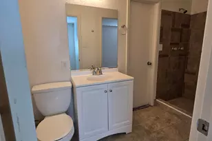 6917 W Highland Ave, Phoenix, AZ 85033 - Photo 11