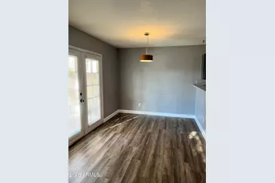 12024 N 76th Lane, Peoria, AZ 85345 - Photo 7