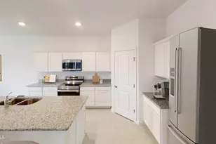 10082 W Devonshire Ave, Phoenix, AZ 85037 - Photo 35