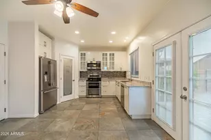 7202 S 40th Ln, Phoenix, AZ 85041 - Photo 11
