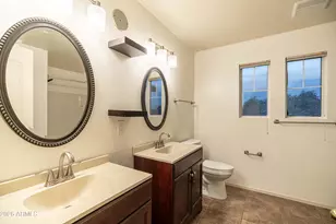 7202 S 40th Ln, Phoenix, AZ 85041 - Photo 23