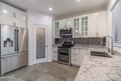 7202 S 40th Lane, Phoenix, AZ 85041 - Photo 13
