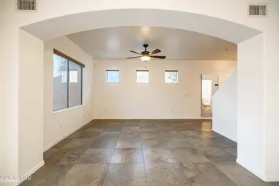 7202 S 40th Lane, Phoenix, AZ 85041 - Photo 9